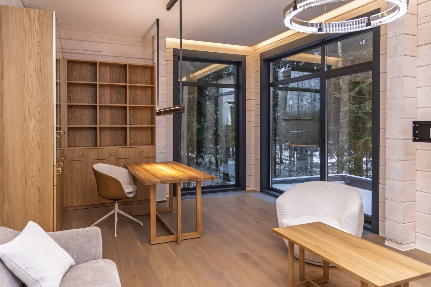 Кабинет в доме «Флорида» 351 м²