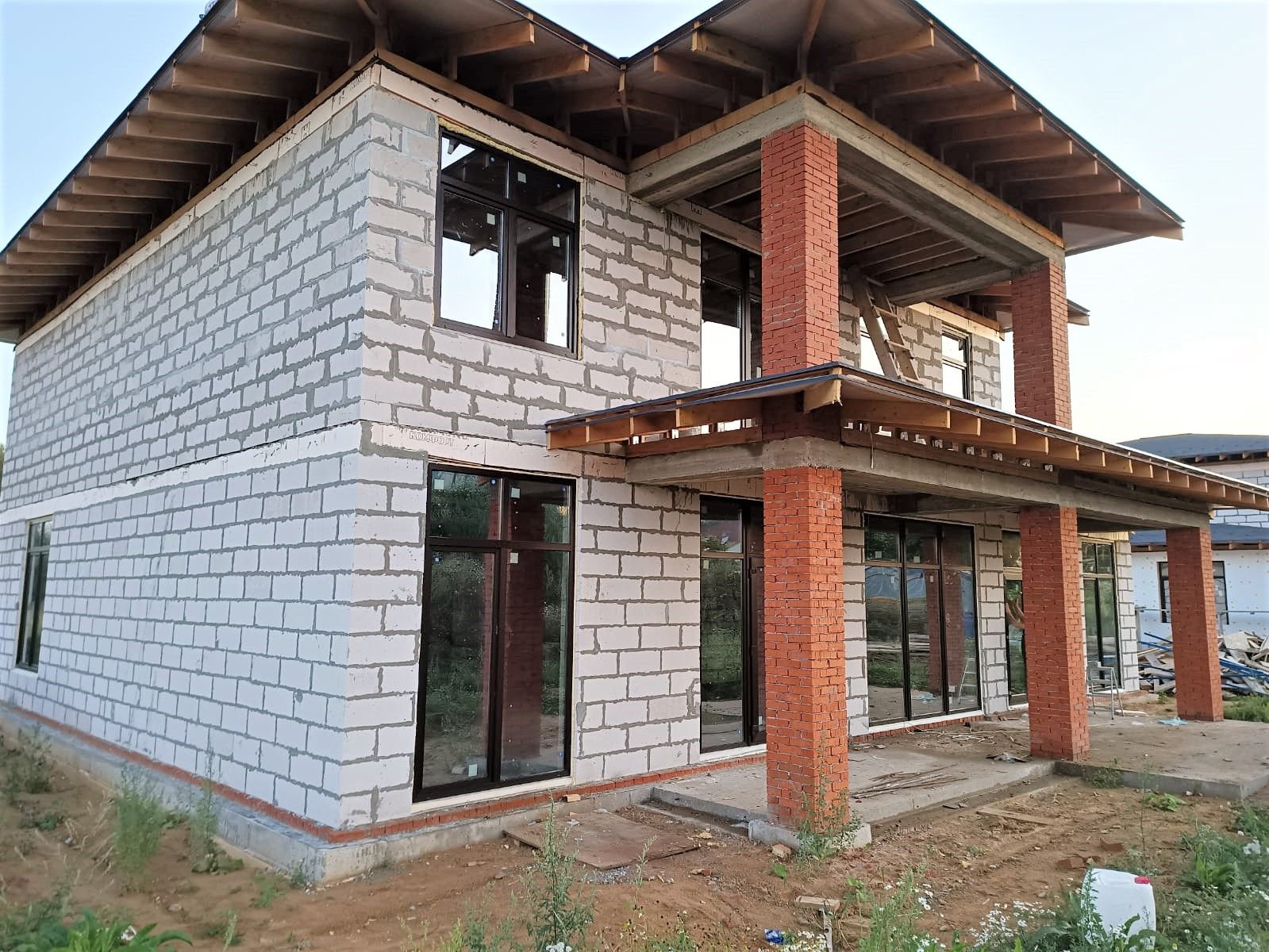 Строительство коттеджа в стиле Райта 434 м. кв. 4 спальни, 5 санузлов.